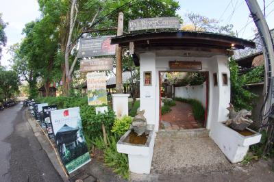 Pai River Corner Resort and Restaurant