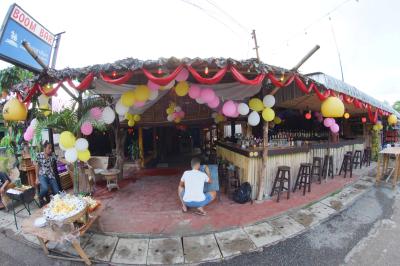 Boom Bar
